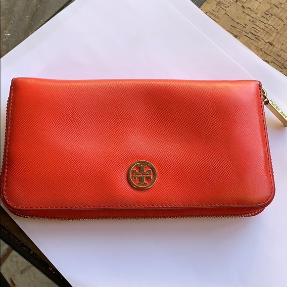 Tory Burch Handbags - Tory Burch wallet
